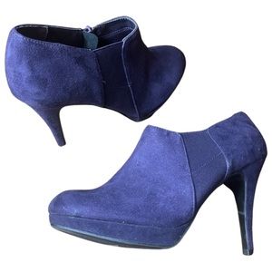 NWOT || IMPO STRETCH || Vegan Leather Suede Ankle Heel Booties || size 7.5